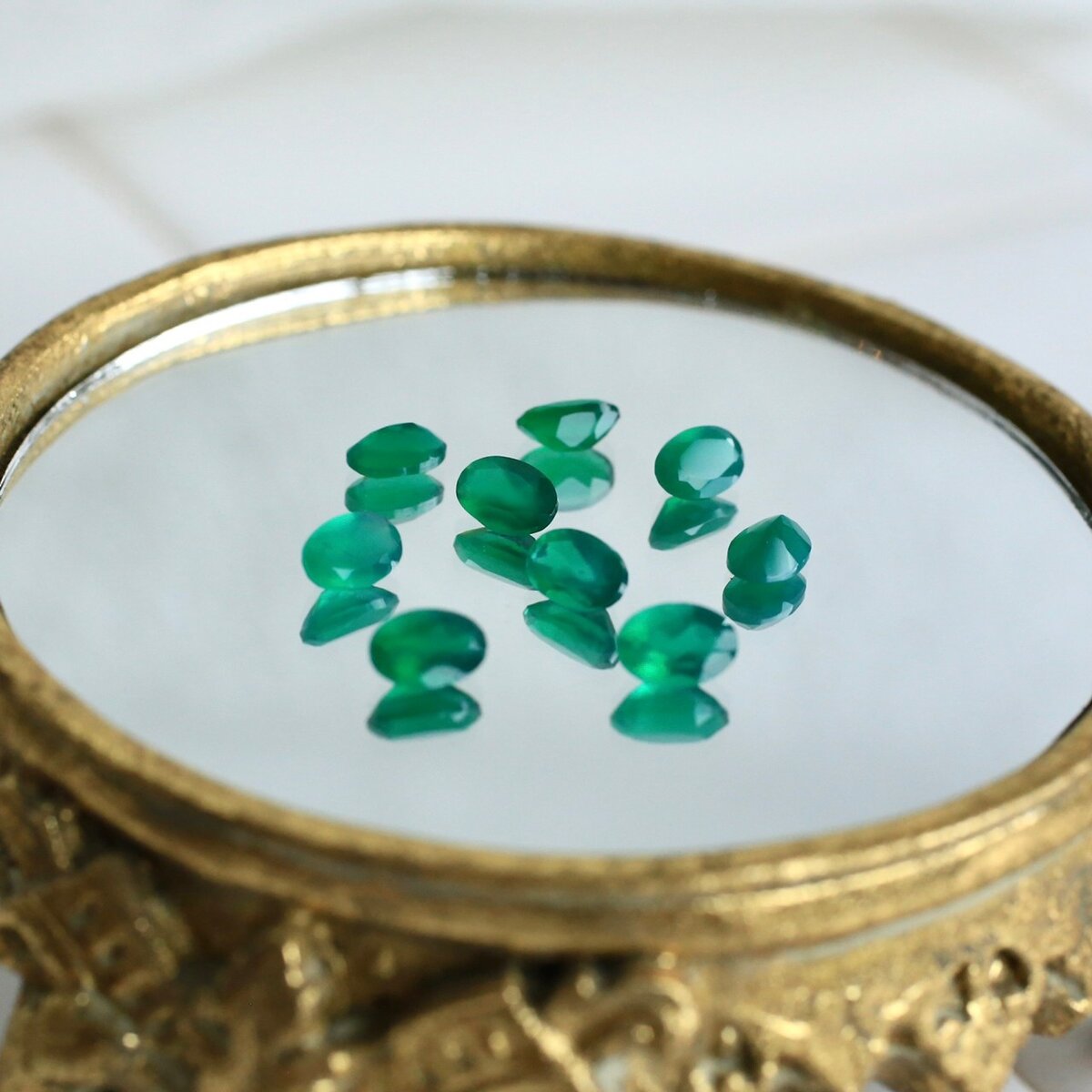 アクセサリーパーツ 天然石ルースの グリーンオニキス ハンドメイドジュエリー 6×4mm Rinoah Jewels